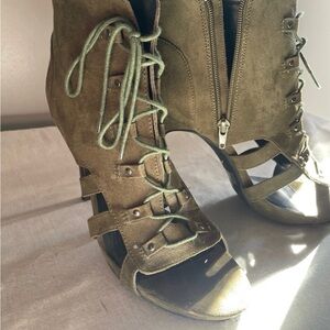 Wild Diva Olive Green Lace-Up Peep-Toe Heeled Booties